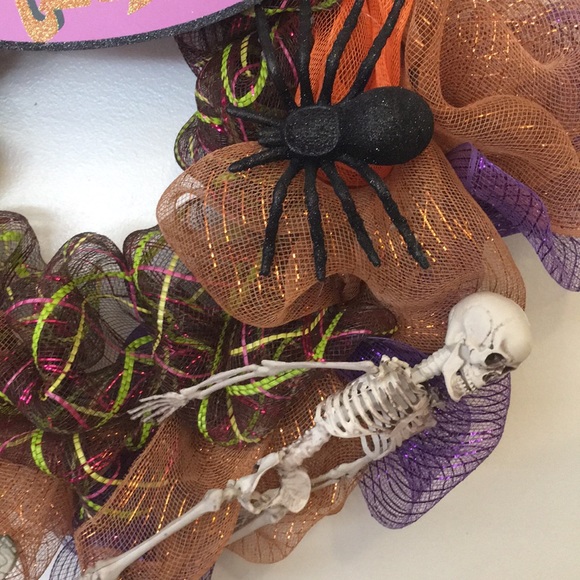 Halloween 25”Trick or Treat HandCrafted Wreath NEW - Picture 7 of 10